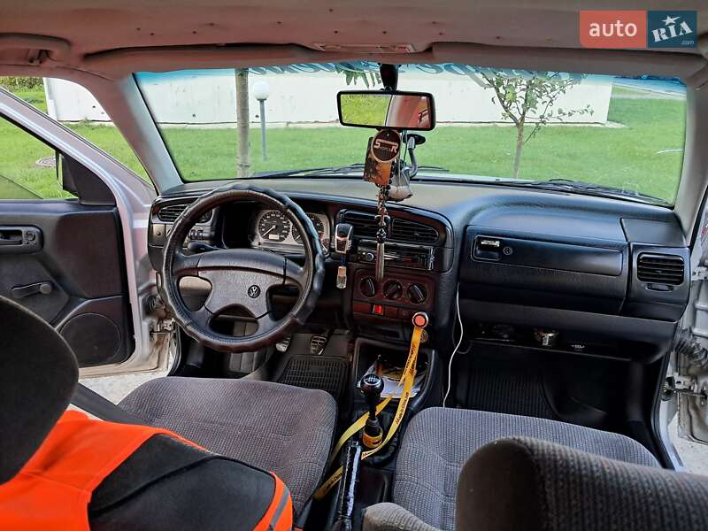 Седан Volkswagen Vento 1993 в Самборе