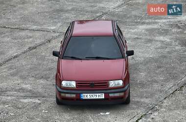 Седан Volkswagen Vento 1993 в Деражне