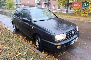 Седан Volkswagen Vento 1994 в Сумах