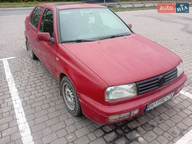 Седан Volkswagen Vento 1997 в Шепетовке