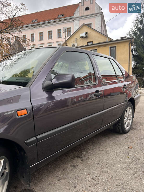Седан Volkswagen Vento 1994 в Чорткове фото 5 Седан Volkswagen Vento 1994 в Чорткове