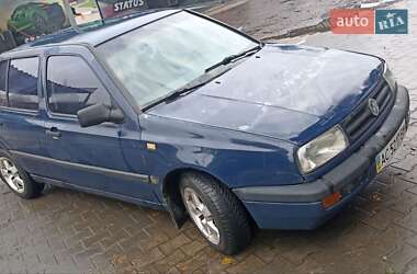 Седан Volkswagen Vento 1993 в Луцке