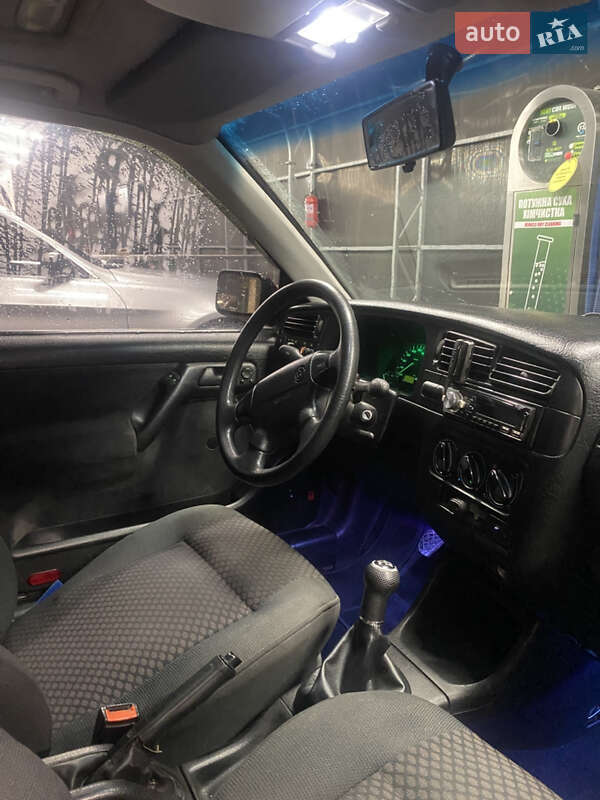 Седан Volkswagen Vento 1994 в Кропивницком