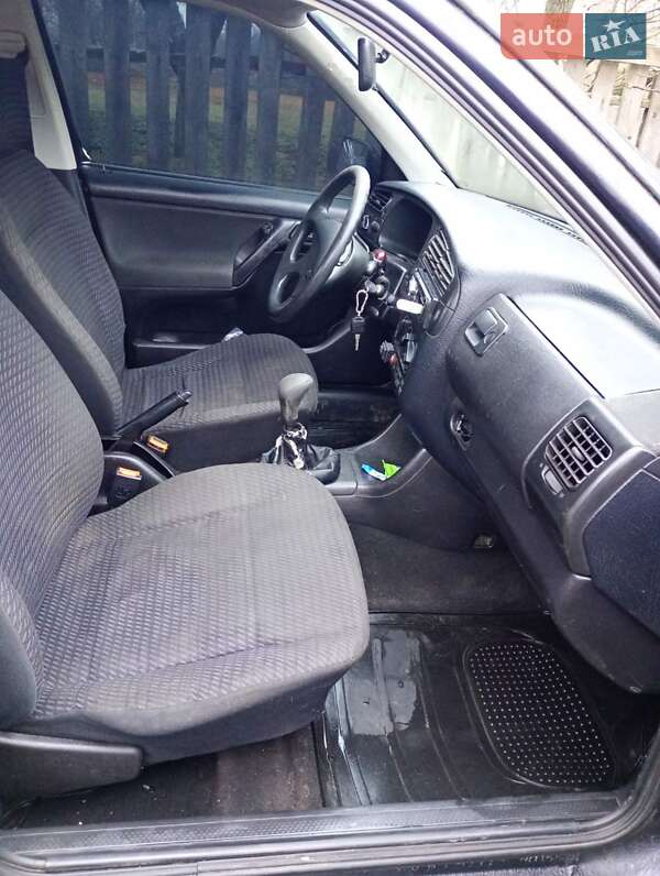 Седан Volkswagen Vento 1994 в Шишаках
