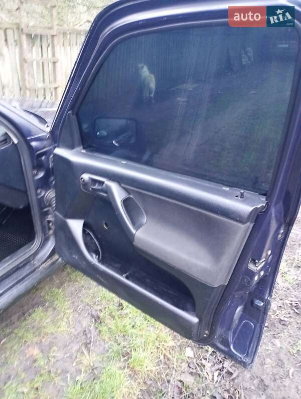 Седан Volkswagen Vento 1994 в Шишаках