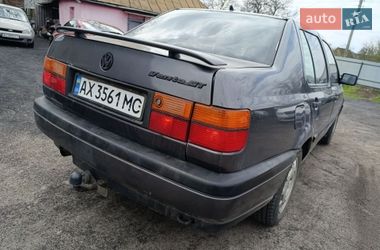Седан Volkswagen Vento 1992 в Смілі