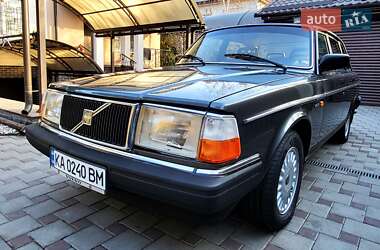 Седан Volvo 240 1988 в Киеве