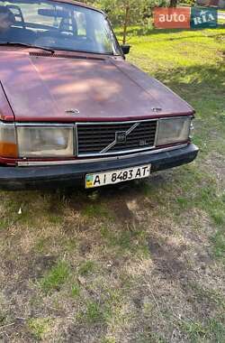 Седан Volvo 244 1981 в Пирятине