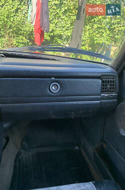 Седан Volvo 244 1981 в 