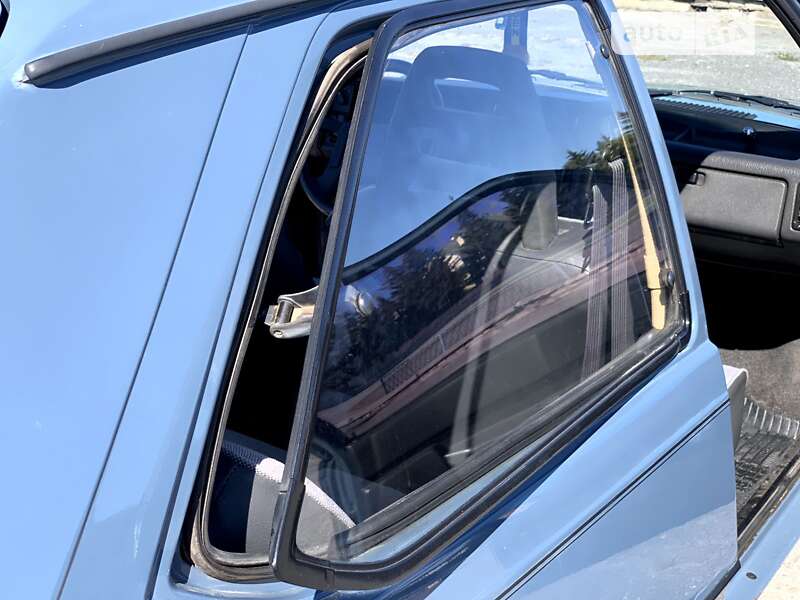 Купе Volvo 340 1986 в Березані
