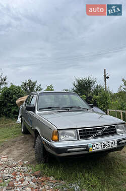 Хэтчбек Volvo 340 1987 в 
