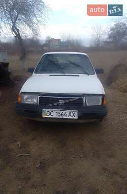 Хетчбек Volvo 340 1987 в Луцьку