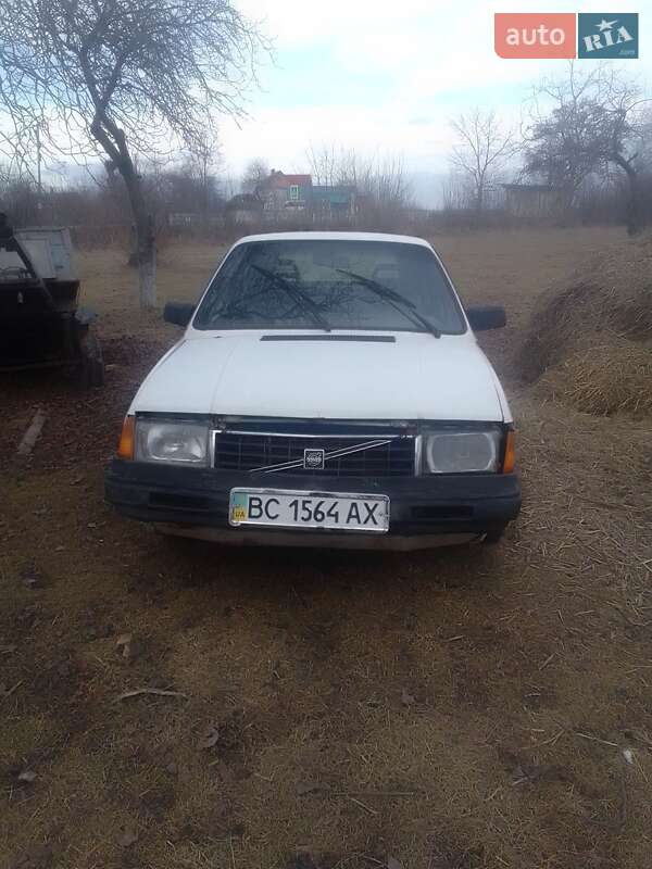 Хэтчбек Volvo 340 1987 в Луцке