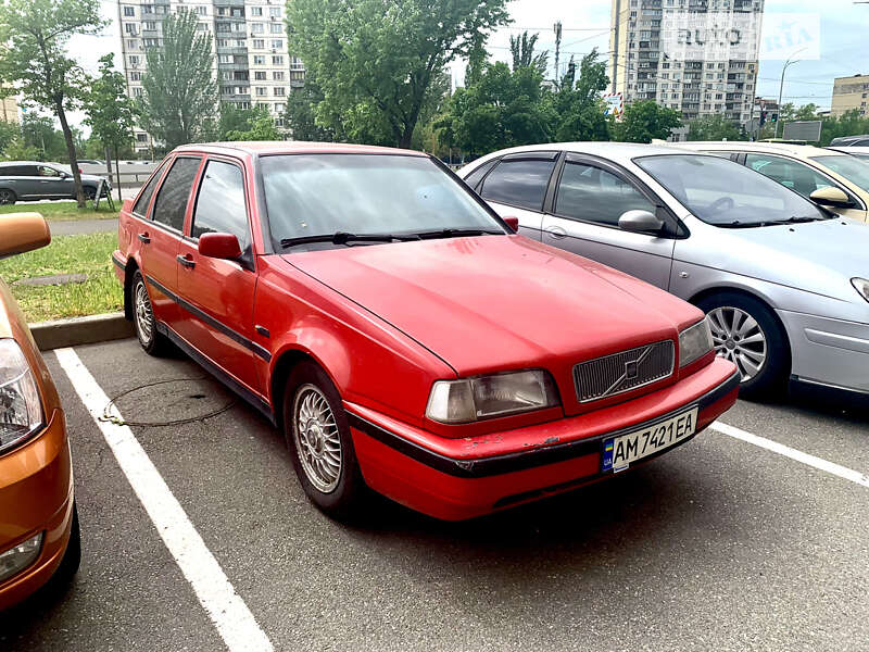 Хэтчбек Volvo 440 1995 в Киеве