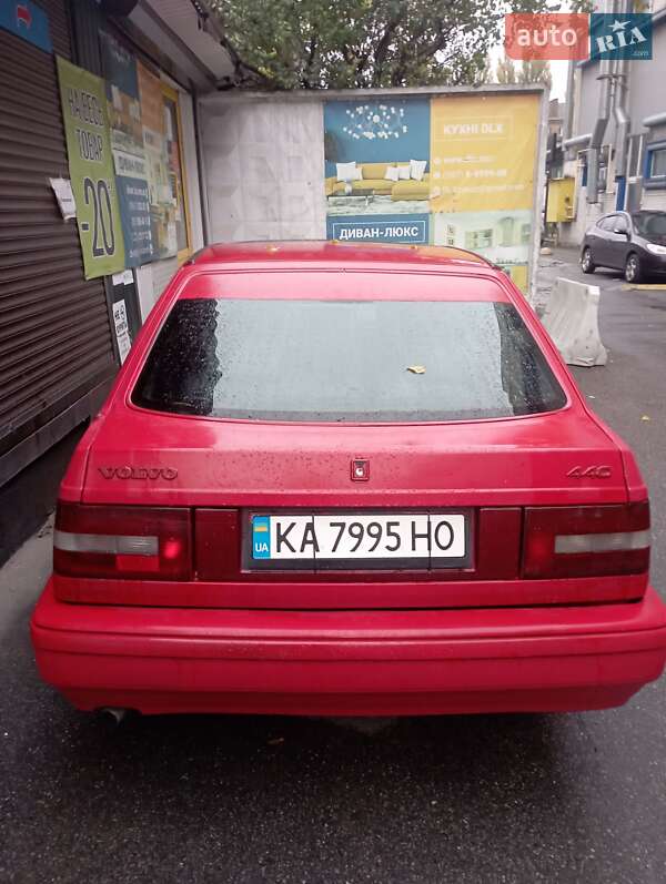 Хетчбек Volvo 440 1996 в Києві