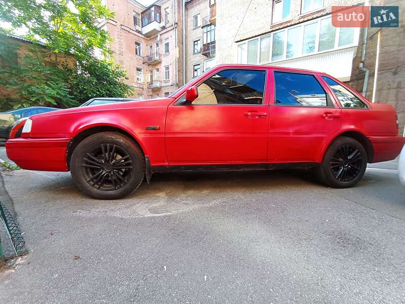 Хетчбек Volvo 440 1996 в Києві