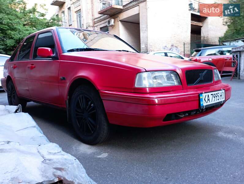 Хетчбек Volvo 440 1996 в Києві