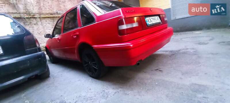 Хетчбек Volvo 440 1996 в Києві