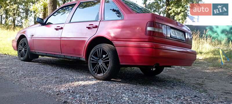 Хетчбек Volvo 440 1996 в Києві