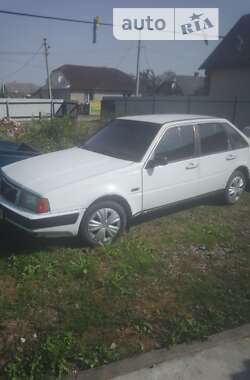 Хэтчбек Volvo 440 1992 в Любомле