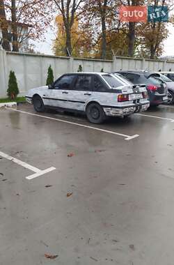 Хетчбек Volvo 440 1997 в 