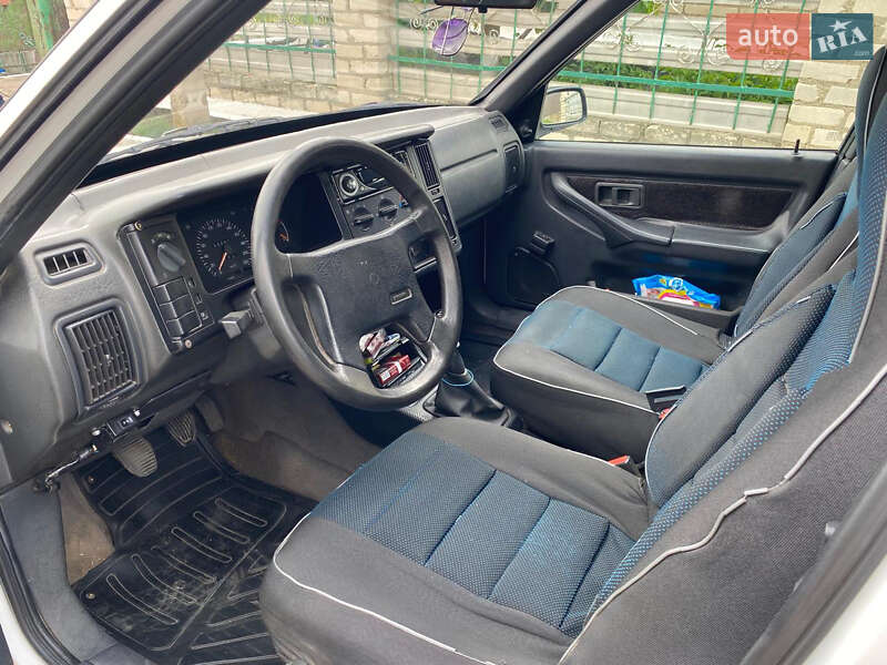 Хетчбек Volvo 440 1992 в Миколаєві