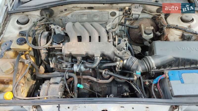 Хэтчбек Volvo 440 1991 в Черкассах