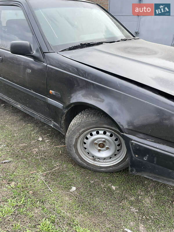 Хэтчбек Volvo 440 1989 в Знаменке