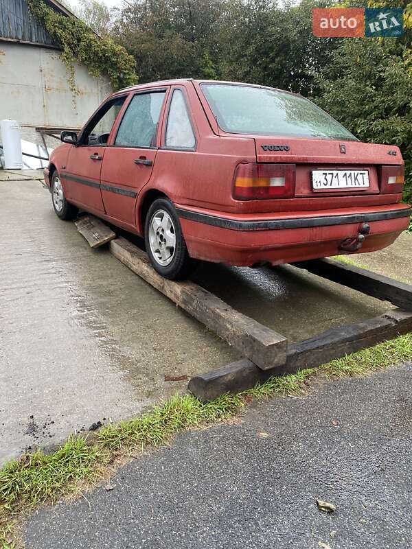 Хэтчбек Volvo 440 1995 в Киеве