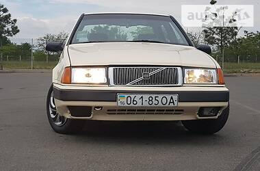 Седан Volvo 460 1992 в 