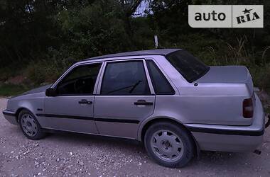 Седан Volvo 460 1997 в Николаеве