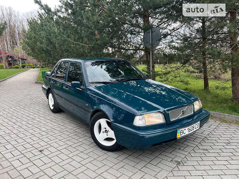 Седан Volvo 460 1996 в Дрогобичі