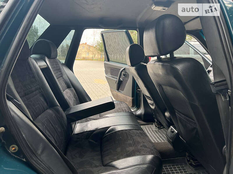Седан Volvo 460 1996 в Дрогобичі