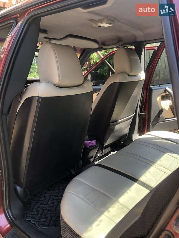 Седан Volvo 460 1994 в Корсунь-Шевченківському