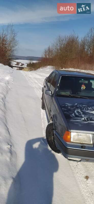 Седан Volvo 460 1993 в Бережанах