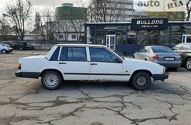 Седан Volvo 740 1988 в Киеве