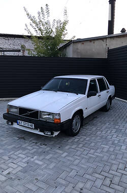 Седан Volvo 740 1987 в Ивано-Франковске
