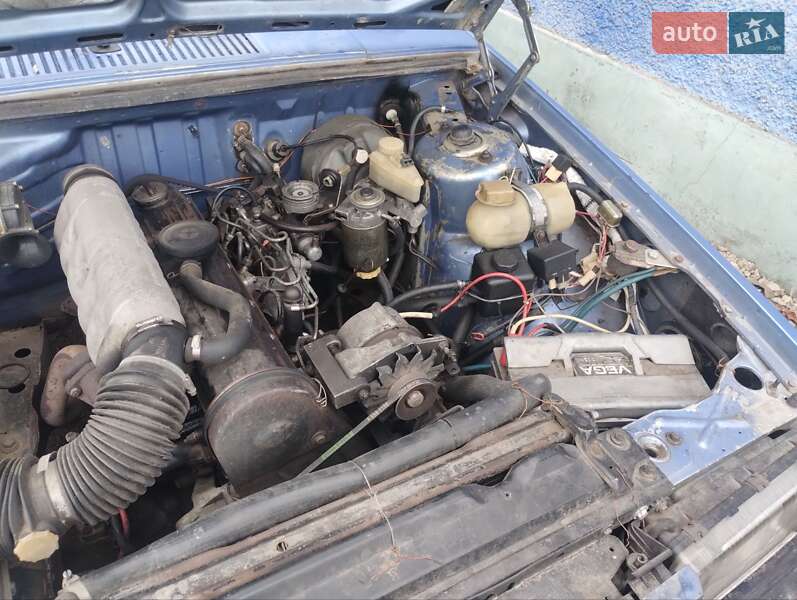 Седан Volvo 740 1984 в Окнах