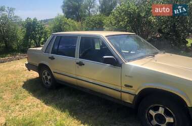 Седан Volvo 740 1986 в Горишних Плавнях