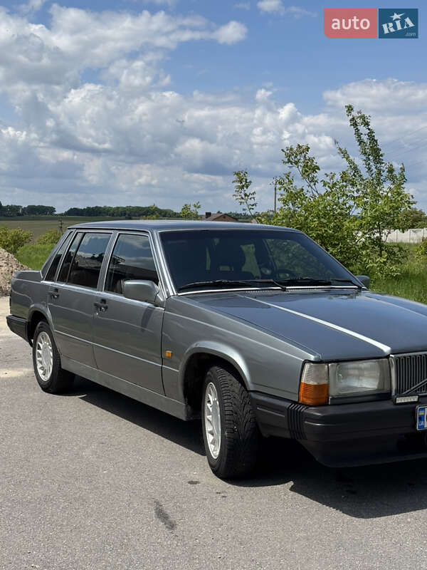 Седан Volvo 740 1989 в Києві