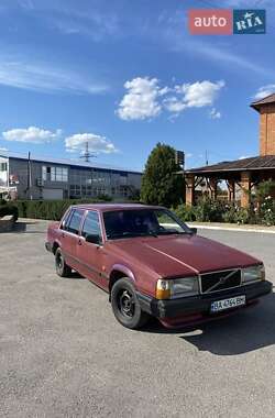 Седан Volvo 740 1986 в Знаменке