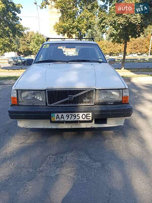 Универсал Volvo 740 1985 в Киеве