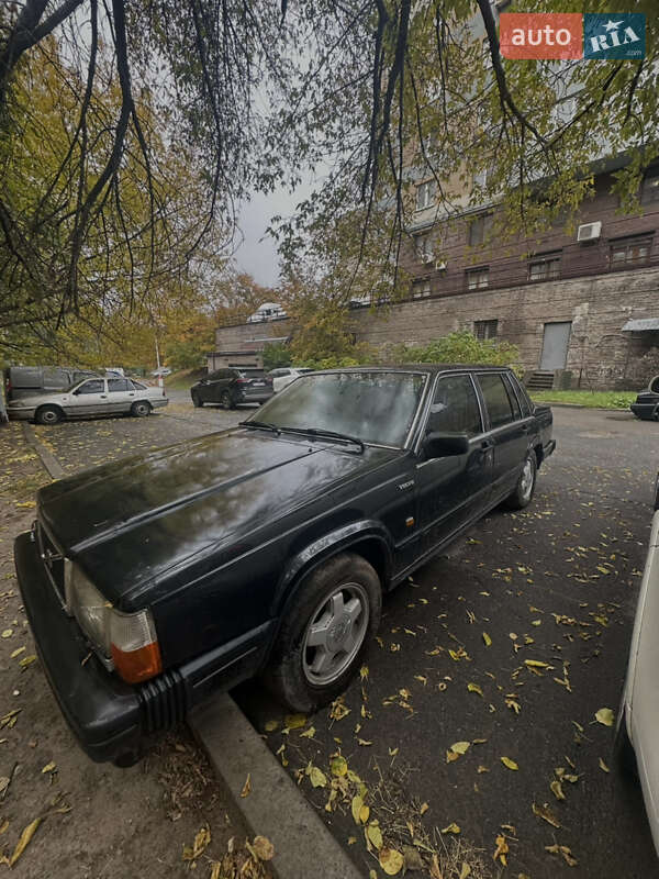 Седан Volvo 740 1986 в Києві