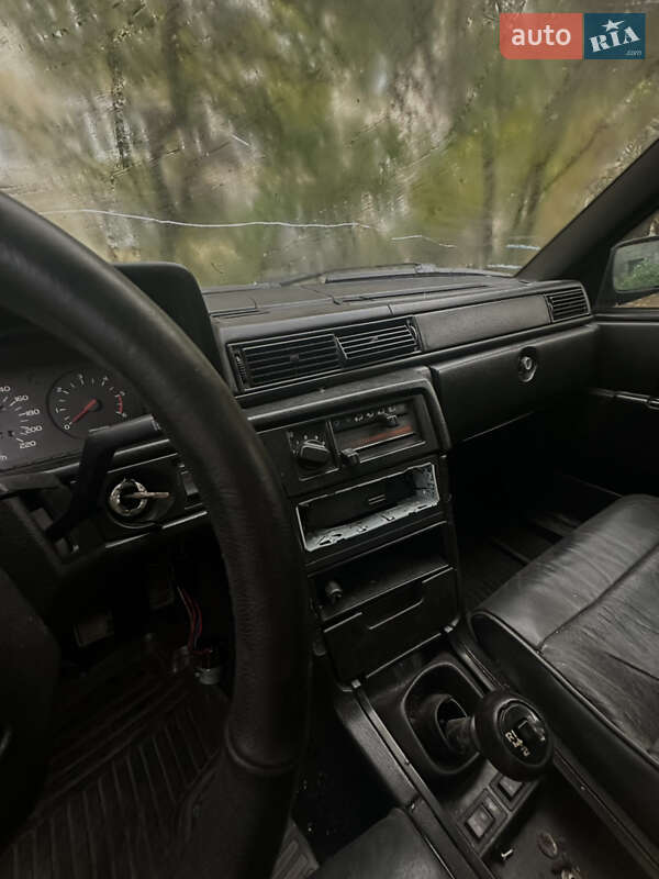 Седан Volvo 740 1986 в Києві