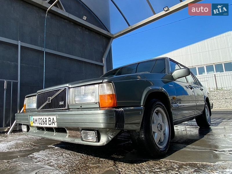 Седан Volvo 740 1985 в Житомире