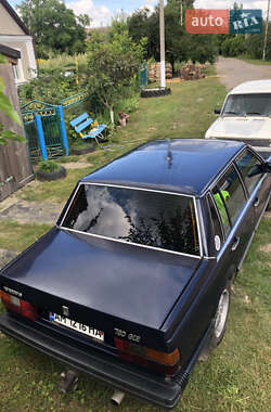 Седан Volvo 760 1984 в 