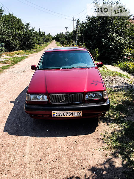 Седан Volvo 850 1993 в Покрове