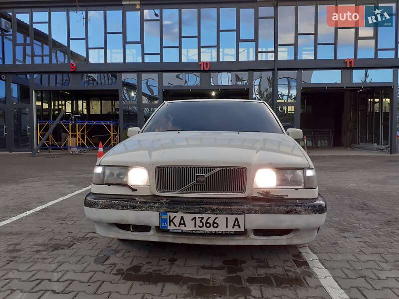 Седан Volvo 850 1993 в Ровно