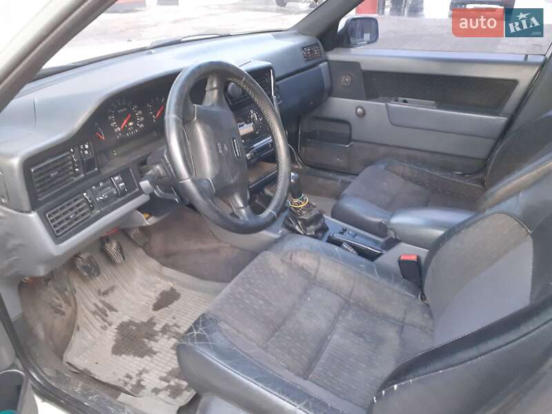 Седан Volvo 850 1993 в Ровно