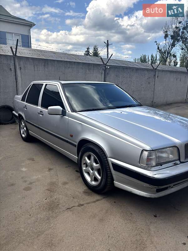 Седан Volvo 850 1992 в Львове